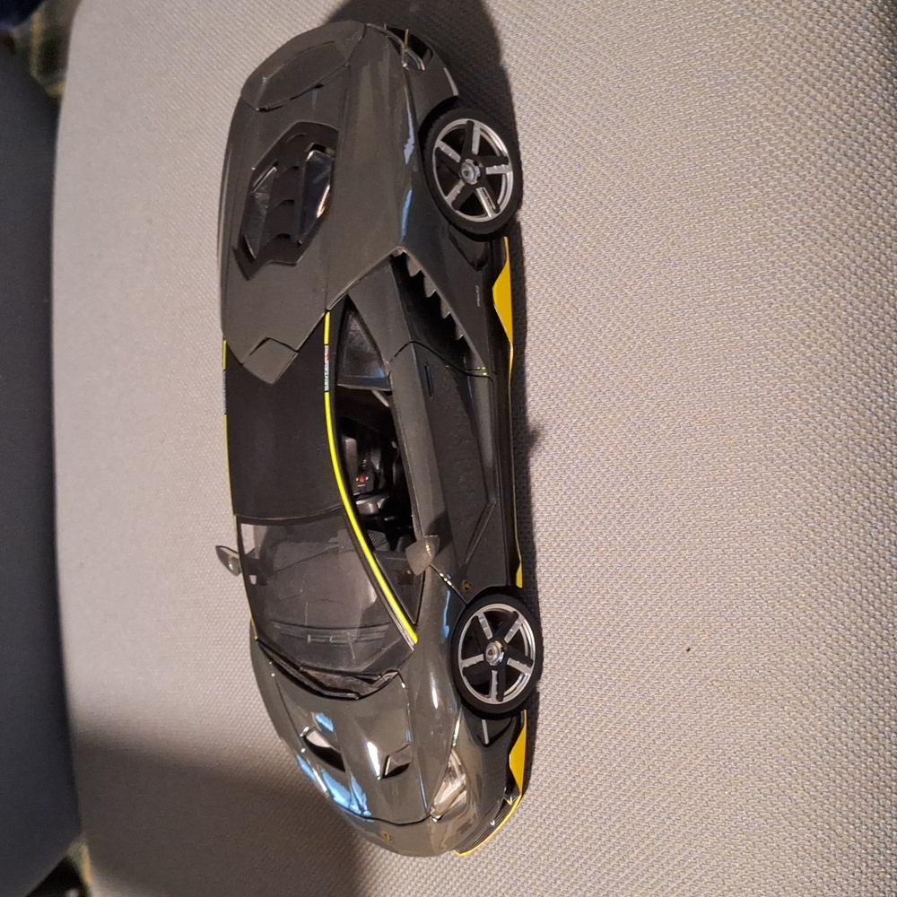 Lamborghini Centenario Die-cast Car
